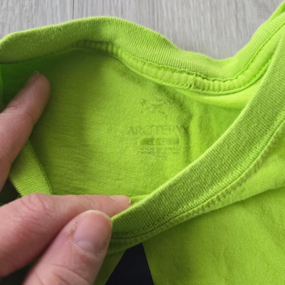 Arc'teryx | lime green graphic print gorpcore cotton t-shirt | MENS L - Picture 3 of 8
